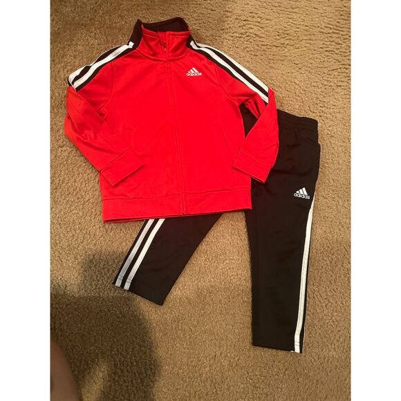 Adidas Toddler Red Jacket & Classic White Stripe Track Pants Outfit Size 3T - Picture 1 of 11